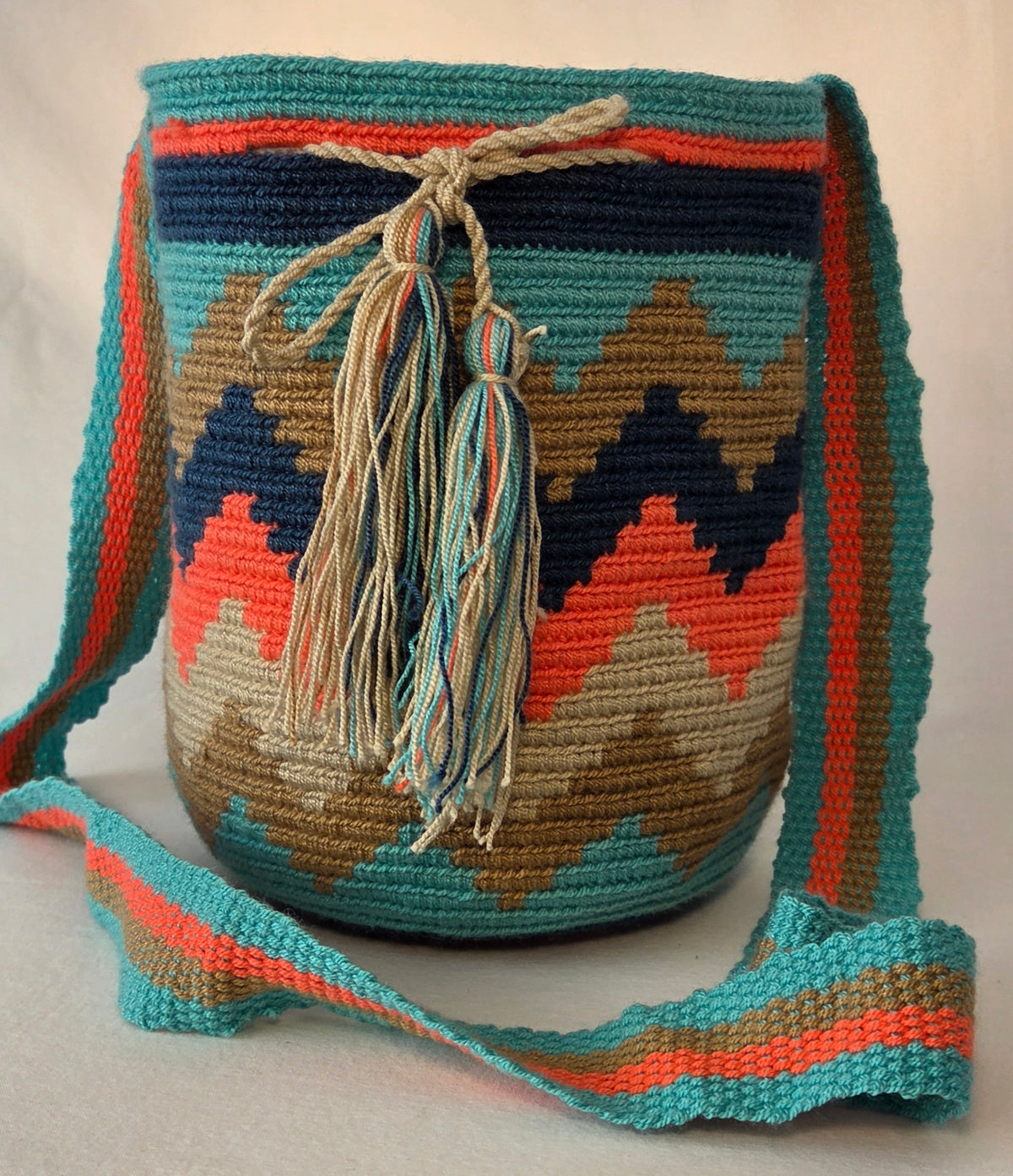 Bag - Medium Traditional