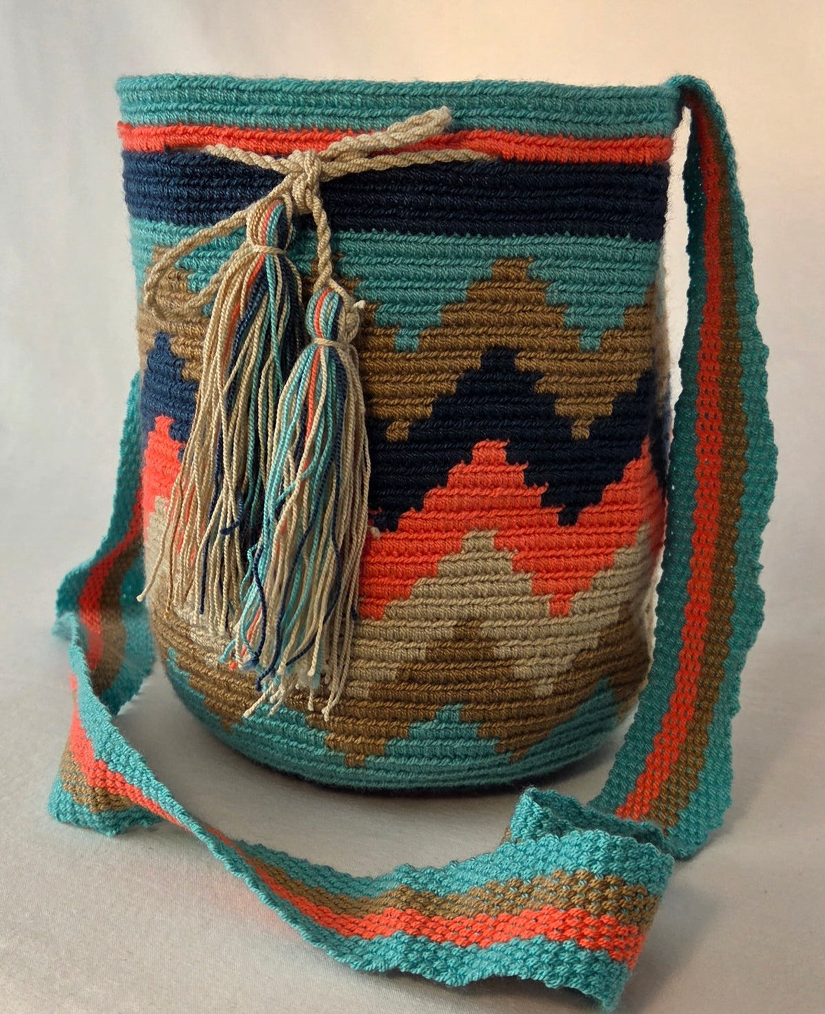 Bag - Medium Traditional